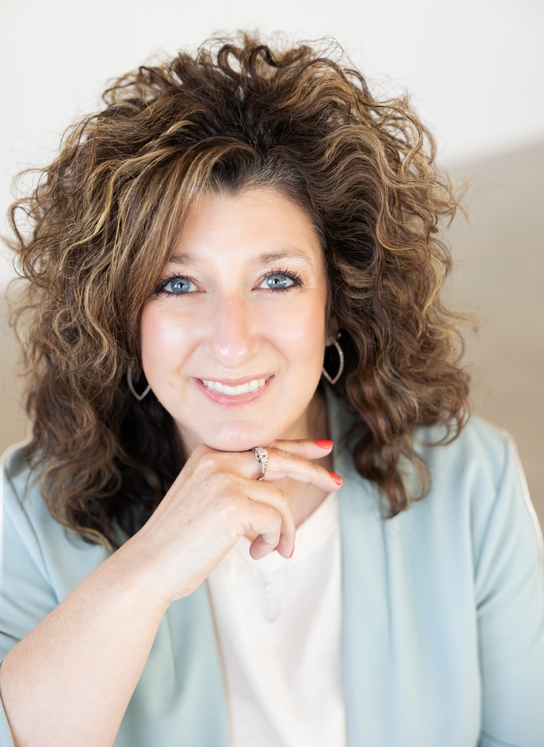 Lisa Eakins